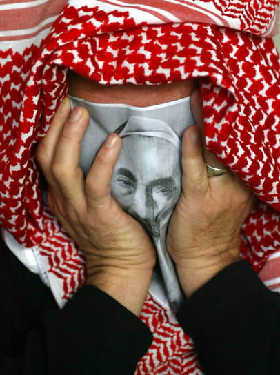 2004 год. В секторе Газа точечным ударом израильской ракеты уничтожен духовный лидер движения ХАМАС Ахмед Ясин, также известный как «ближневосточный бен Ладен»