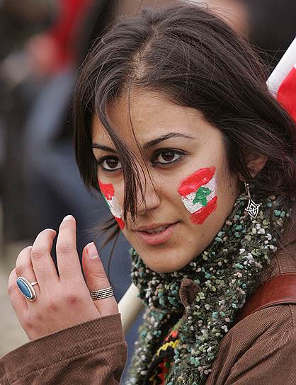 «Революция кедров» — массовое движение в Ливане против просирийской политики властей и вывода из страны сирийских войск, вызванное убийством ливанского премьера Рафика Харири