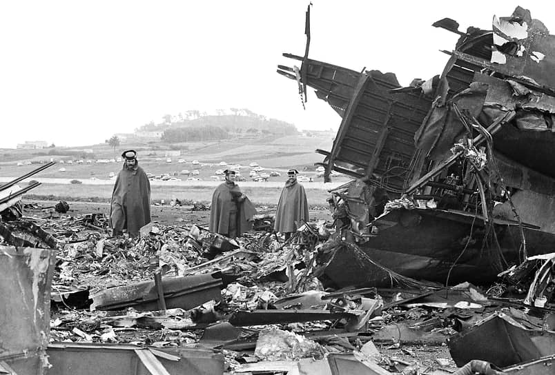 27 марта 1977 года в аэропорту Лос-Родеос (Тенерифе, Канарские острова) столкнулись два самолета Boeing-747. Катастрофа, причиной которой был назван человеческий фактор, стала крупнейшей в истории по количеству человеческих жертв — погибли 583 человека 