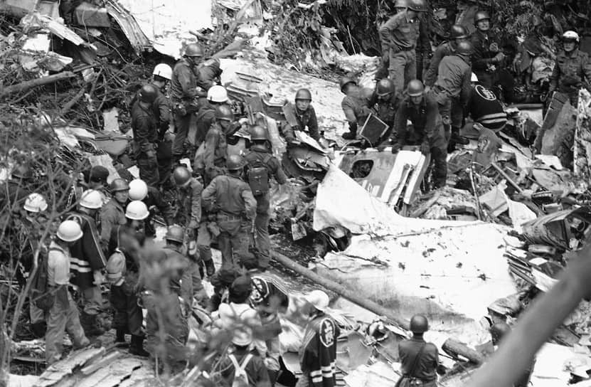12 августа 1985 года в префектуре Гумма (Япония, 100 км от Токио) потерпел крушение Boeing 747SR-46 авиакомпании Japan Airlines. Выжили четыре человека, остальные 520 человек (в том числе все члены экипажа) погибли 