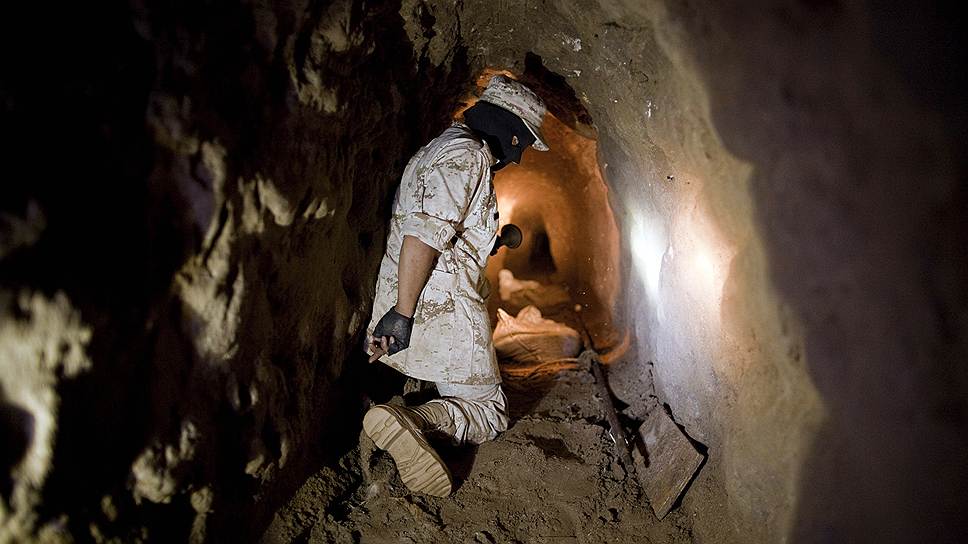 Рекордный по длине тоннель, который использовался для контрабанды наркотиков из Мексики в США, был обнаружен в 2010 году властями американского штата Калифорния: общая его протяженность составила 634 м. В тоннеле, который находился недалеко от города Тихуана, были обнаружены 4 тонны подготовленной для отправки в США марихуаны

