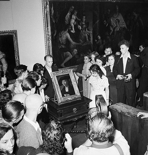 1955 год. Советское правительство приняло решение возвратить ГДР сокровища Дрезденской галереи