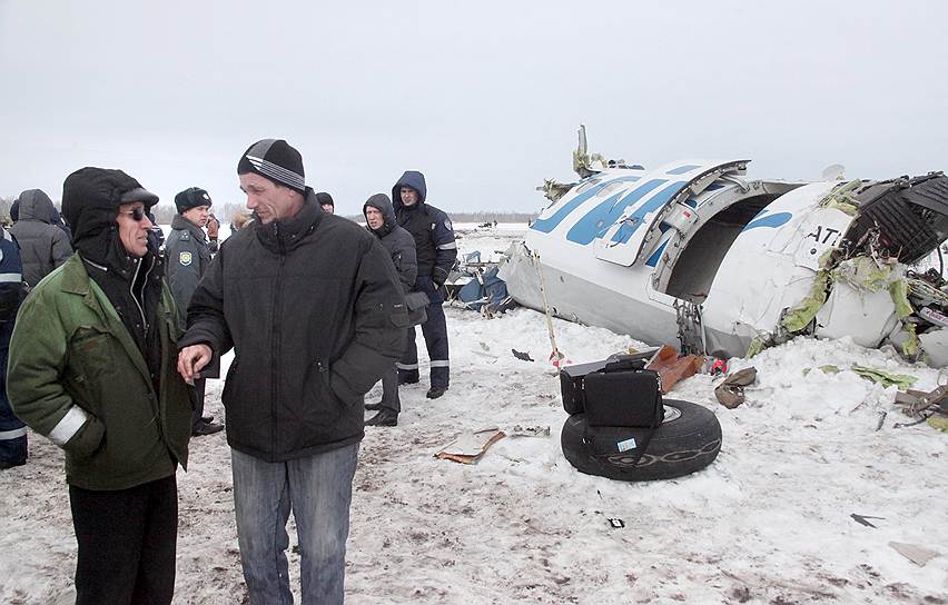 2012 год. Под Тюменью разбился пассажирский самолет ATR-72, следовавший в Сургут. В результате катастрофы погиб 31 человек, еще 12 пассажирам удалось выжить