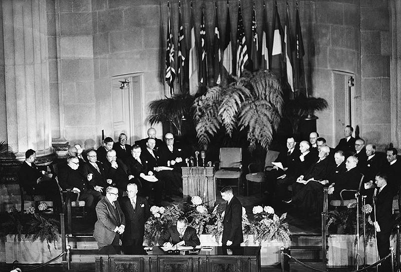 1949 год. Основание Организации Североатлантического договора (НАТО)
