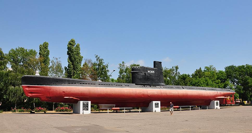 Еще одна авария в Таллинском заливе произошла 26 сентября 1957 года, когда дизельная подводная лодка М-256 из состава Балтийского флота затонула после начавшегося на борту пожара. Хотя изначально ее удалось поднять, спустя почти четыре часа она ушла на дно. Семь из 42 моряков спаслись