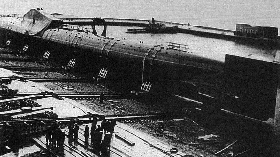 8 сентября 1967 года произошел пожар на первой советской атомной подводной лодке К-3 («Ленинский комсомол»). Погибли 39 моряков 