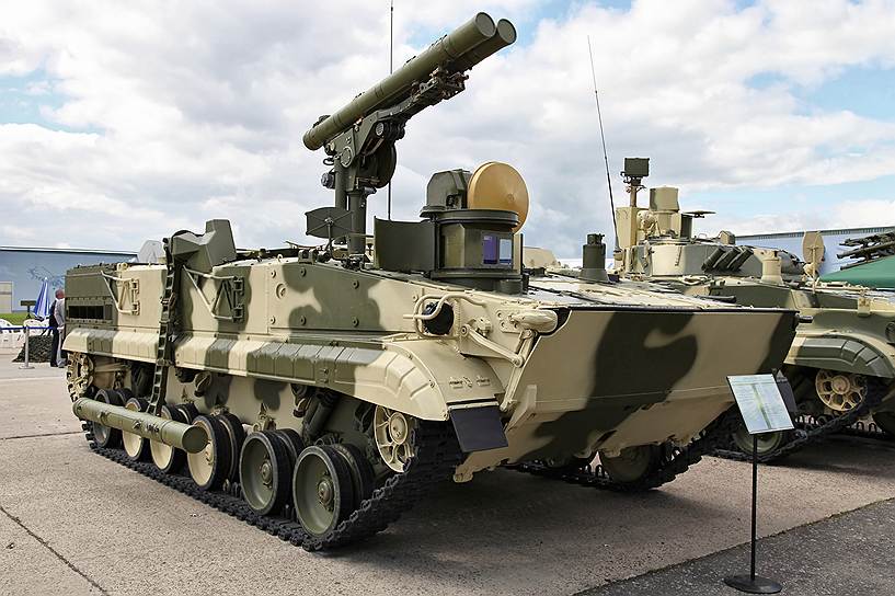 Боевая машина 9П157-2 из состава ПТРК Хризантема-С