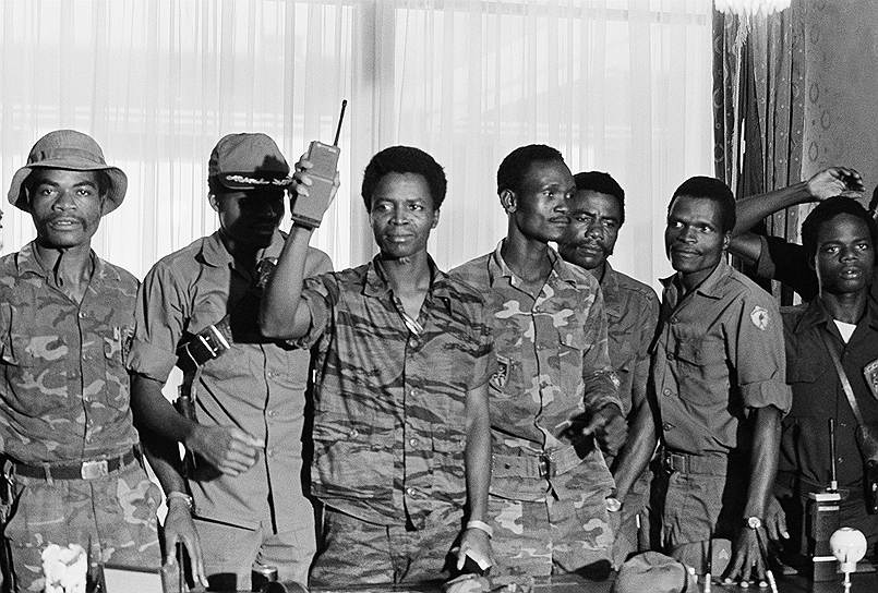1980 год. В Либерии полковник Сэмуэль Доу совершил военный переворот и убил президента страны Уильяма Толберта