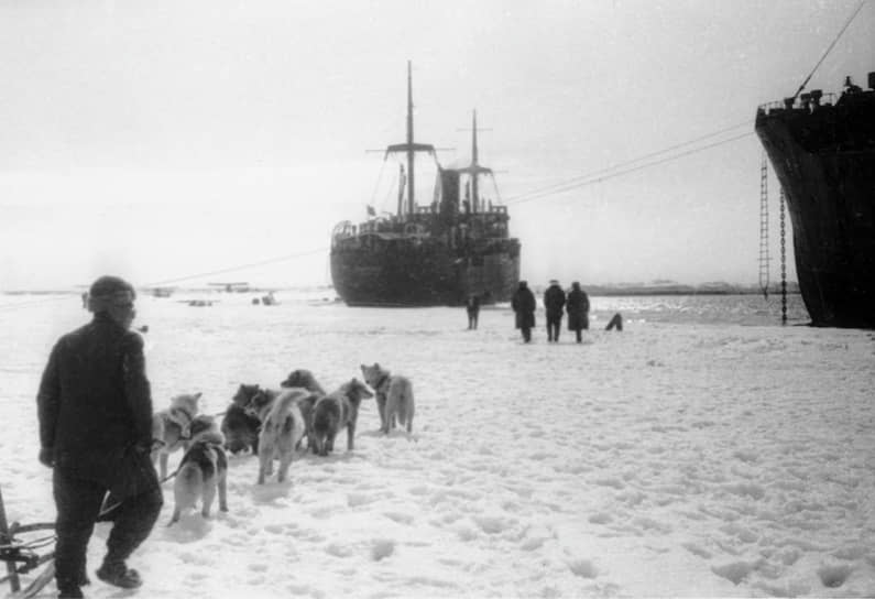 1934 год. Завершена операция по спасению экипажа и участников экспедиции парохода «Челюскин»