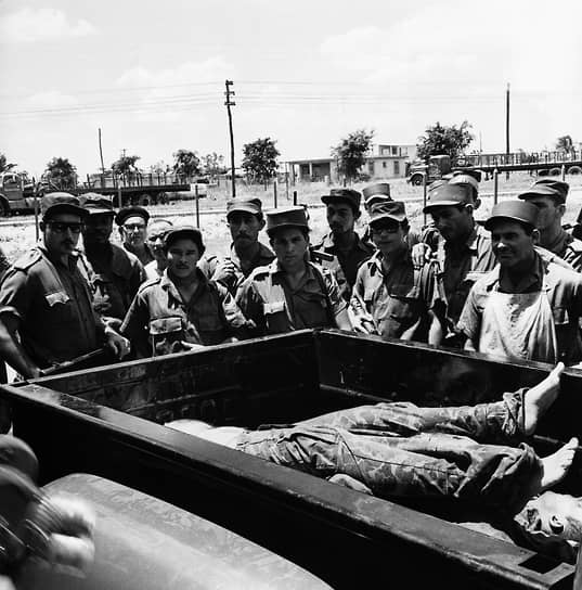 1961 год. На Кубе началась операция в заливе Свиней — высадка кубинских эмигрантов, проведенная при поддержке американцев с целью свергнуть режим Фиделя Кастро