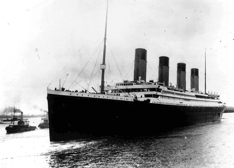 1912 год. В результате столкновения с айсбергом в первом же рейсе затонул пассажирский пароход «Титаник»