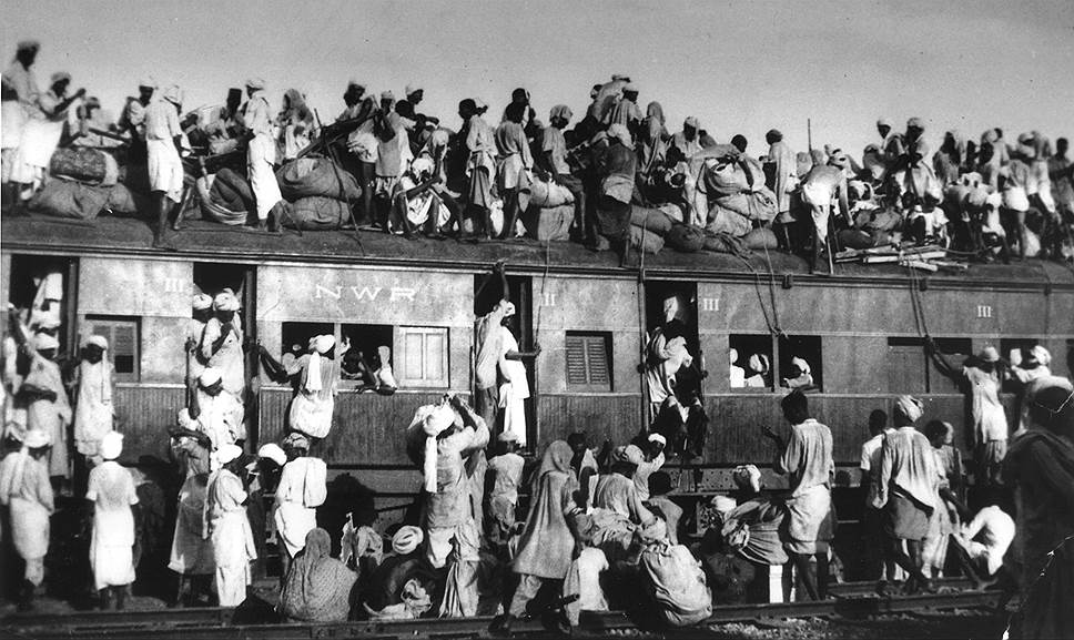 В 1947 году Индия получила независимость. К этому моменту сеть железных дорог выросла до сорока двух станций. Спустя четыре года вся система была национализирована