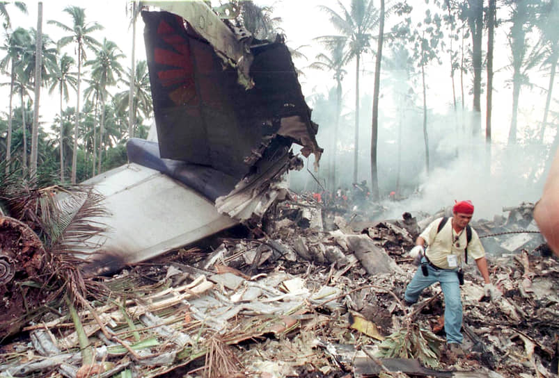 2000 год. На Филиппинах около города Давао потерпел крушение самолет Boeing 737. В катастрофе погиб 131 человек