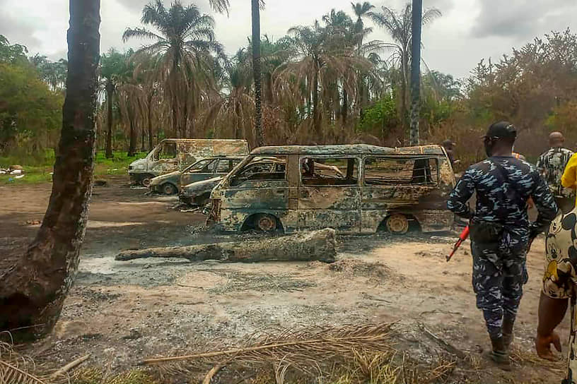 2022 год. В результате взрыва на нелегальном нефтеперерабатывающем заводе в штате Имо в Нигерии погибло свыше 100 человек