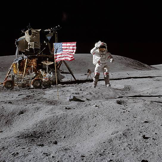 1972 год. Пятая экспедиция людей на Луну. Посадка американского экипажа впервые произошла в горной местности, на плоскогорье около кратера Декарт
