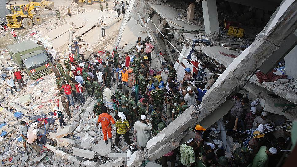 Погибли 1127 человек, более 2 тыс. пострадали. Основной причиной трагедии были названы нарушения строительных норм
