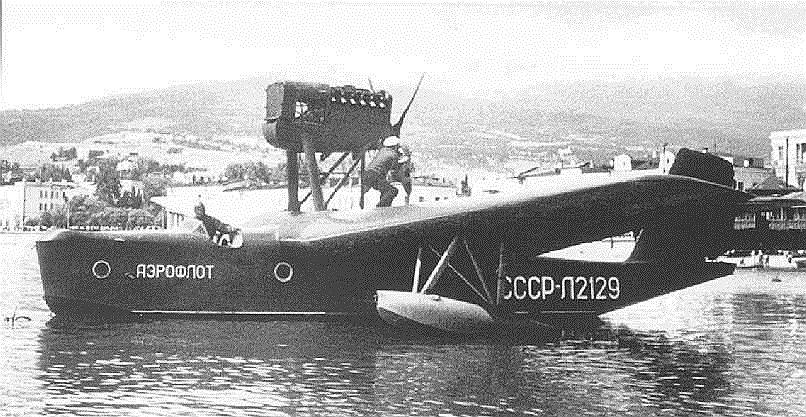 1932 год. Первый полет летающей лодки МБР-2 авиаконструктора Георгия Бериева