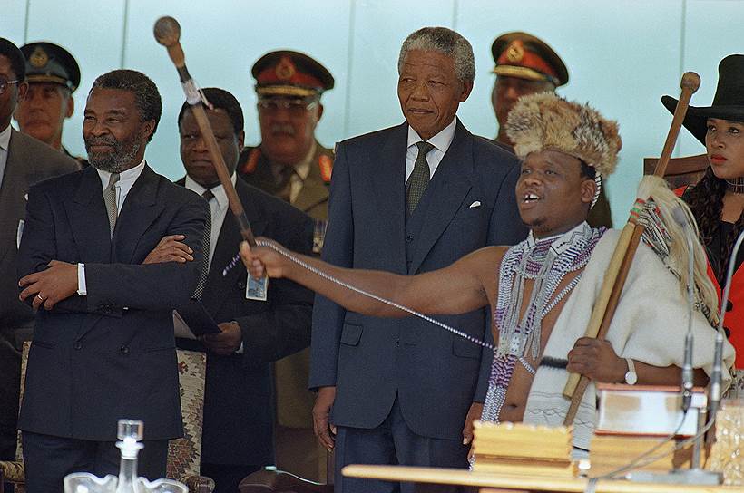 1994 год. Нельсон Мандела вступил в должность президента ЮАР