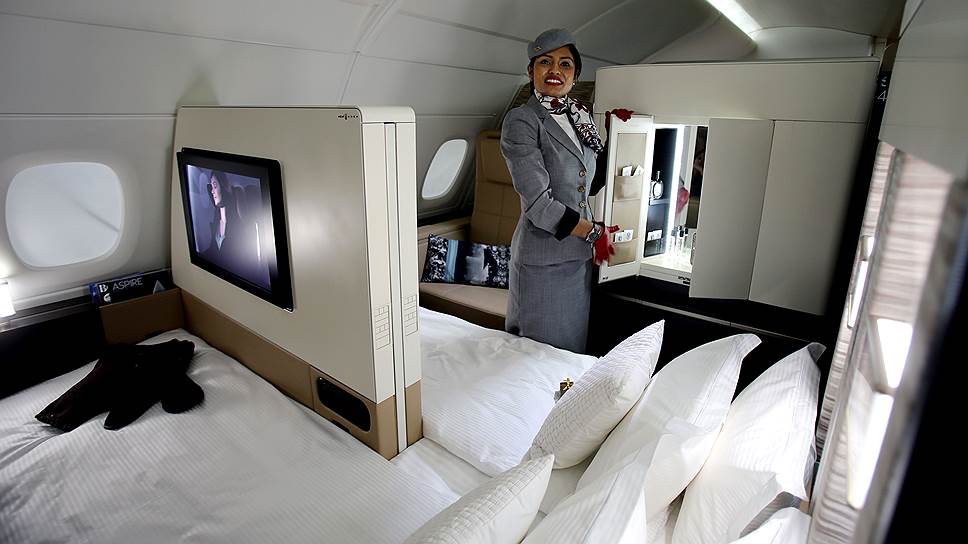 Как Emirates Airline готовит спальни в самолетах