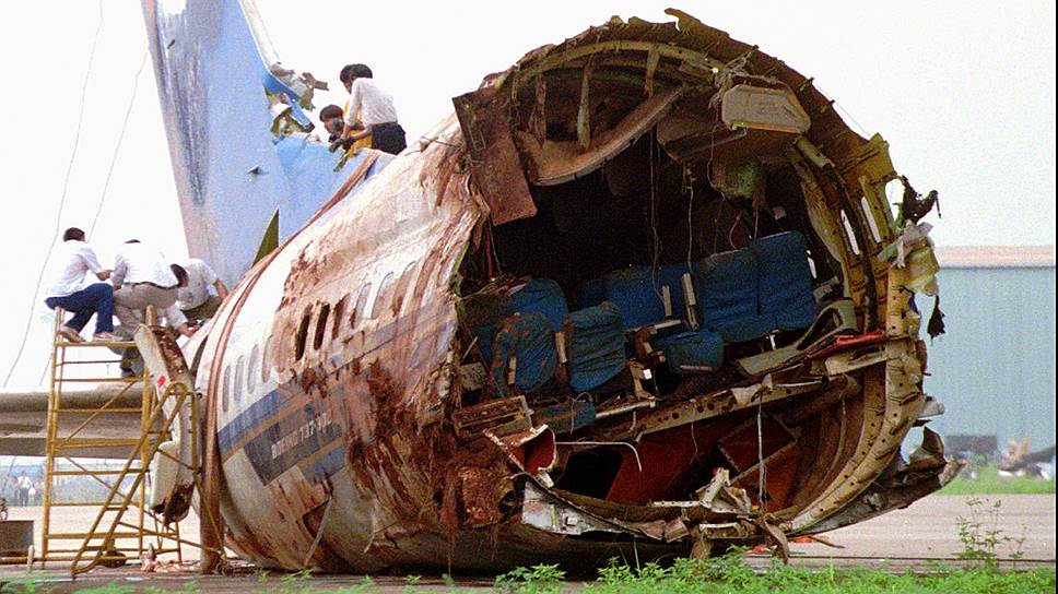 1997 год. Авиакатастрофа Boeing 737 в аэропорту Шэньчжэнь (Китай). 33 из 65 пассажиров погибли