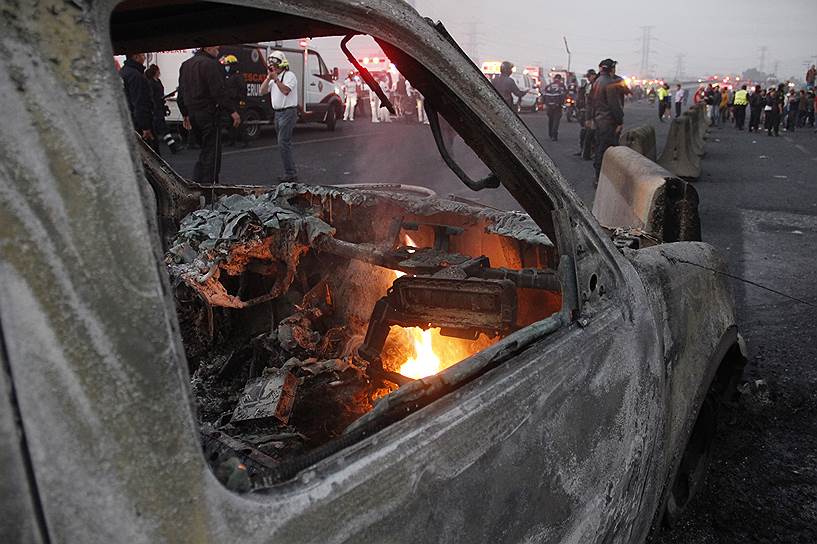 2013 год. В результате взрыва автоцистерны с газом в столице Мексики погибли 27 человек