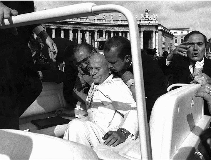 1981 год. Покушение на папу римского Иоанна Павла II, которое совершил турецкий террорист Мехмет Али Агджа