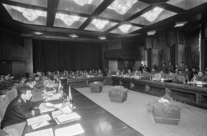 1992 год. В Ташкенте (Узбекистан) подписан Договор о коллективной безопасности, на основании которого создана Организация договора о коллективной безопасности (ОДКБ). Сейчас она объединяет Армению, Белоруссию, Казахстан, Киргизию, Россию и Таджикистан