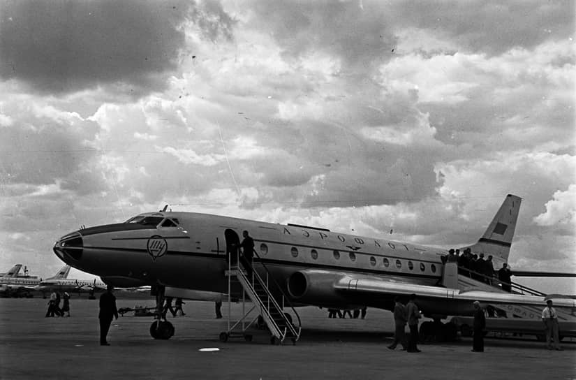 1960 год. Состоялся первый полет пассажирского самолёта Ту-124 конструкции ОКБ АндреяТуполева