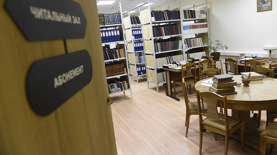 В «Технополис “Москва”» переехала библиотека Политехнического музея, который до 2018 года будет закрыт на реконструкцию. На упаковку книжного фонда, который насчитывает около 3,5 млн экземпляров, ушло полтора года. Сегодня книги хранятся нераспакованными, но это не мешает библиотеке обслуживать читателей