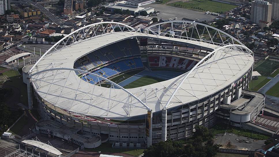 &lt;b>«Энженьян»/Engenh&amp;#227;o&lt;/b>&lt;br>
Город: Рио-де-Жанейро, Бразилия&lt;br>
Вместимость: 45 000 человек&lt;br>
Год постройки: 2007&lt;br>
Стоимость строительства: $192 млн&lt;br>
Описание: Стадион «Энженьян», также называется Олимпийский стадион Жоао Авеланжа, принадлежит правительству Рио-де-Жанейро. До 2027 года он находится в аренде у бразильского футбольного клуба «Ботафого»
