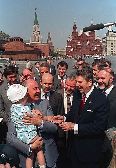 1988 год. В Москву с официальным визитом прибыл президент США Рональд Рейган