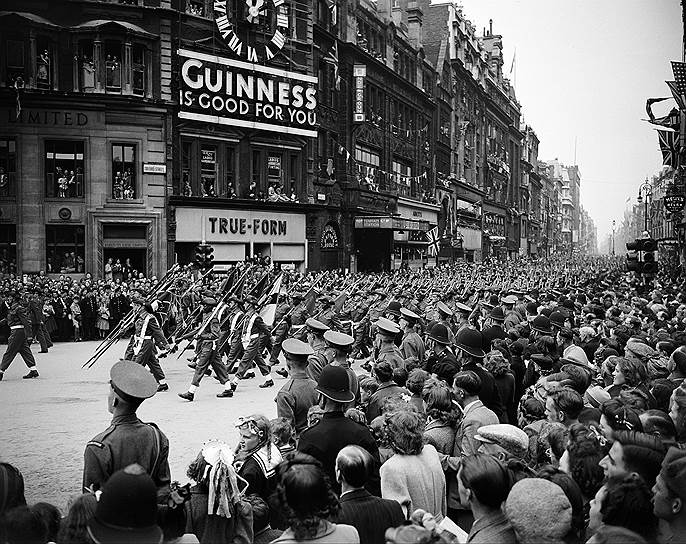 1946 год. В Лондоне (Великобритания) прошел  парад Победы