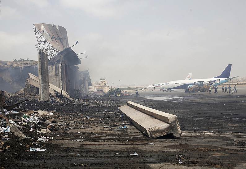 2014 год. Нападение террористов на Международный аэропорт в Карачи (Пакистан). В результате трех взрывов погибли 27 человек