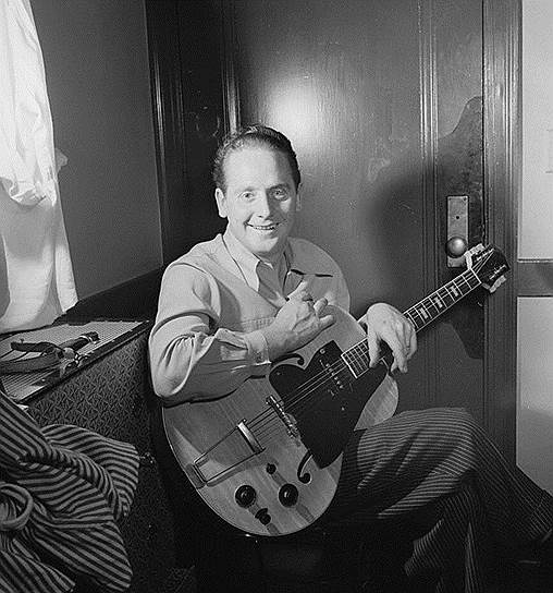 Благодаря работе на радио Лес Пол освоил многие жанры: играл народную музыку, джаз, блюз, кантри, эстрадные номера, гавайскую музыку. К концу 1930-х годов он вошел в состав аккомпанирующего ансамбля Фреда Уоринга «Pensilvanians»