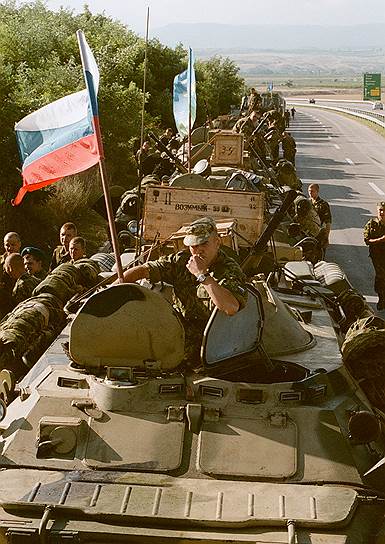 1999 год. Батальон российских десантников совершил марш-бросок с базы миротворческих сил в Боснии и Герцеговине на Косово, преодолев более чем 600 км за 7,5 часов, и занял аэропорт Слатина раньше войск НАТО