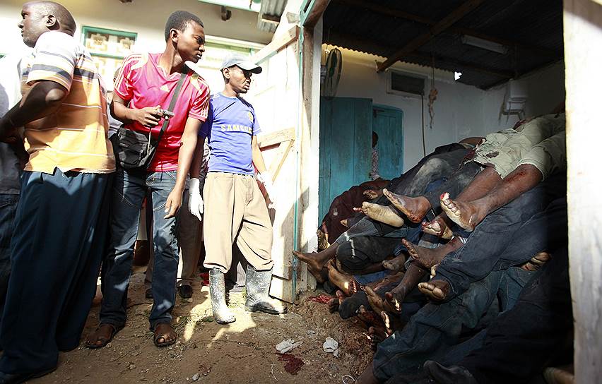 Группа боевиков атаковала гостиницы и полицейский участок в кенийском городе Мпекетони