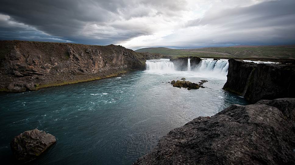 Самый мощный европейский водопад Деттифосс находится в Исландии. Его ширина — 100 м, высота — 40 м