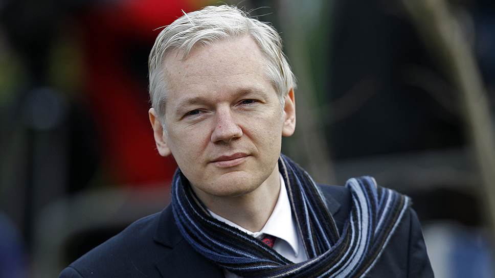Британский журналист, основатель сайта WikiLeaks Джулиан Ассанж