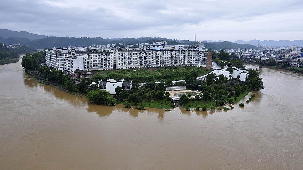 Наводнение в уезде Уюань китайской провинции Цзянси
