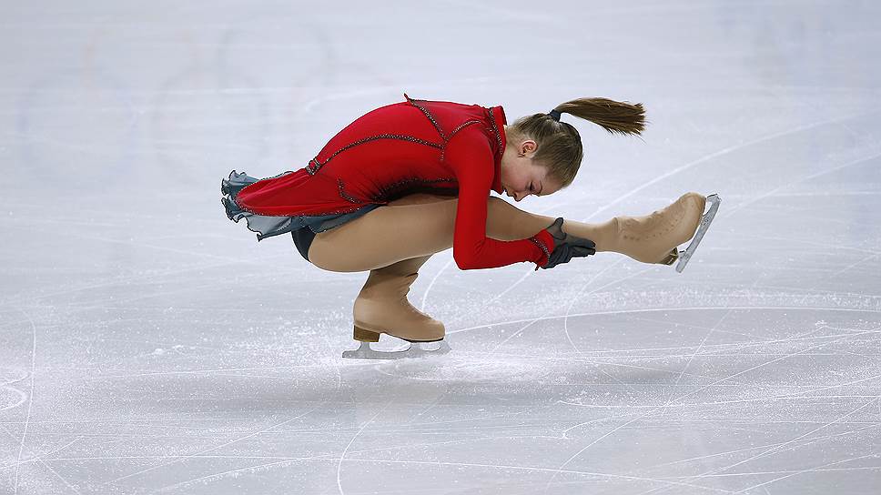 Юлия Липницкая (Россия), командные соревнования по фигурному катанию. Ледовый дворец «Айсберг», 9 февраля 2014 года