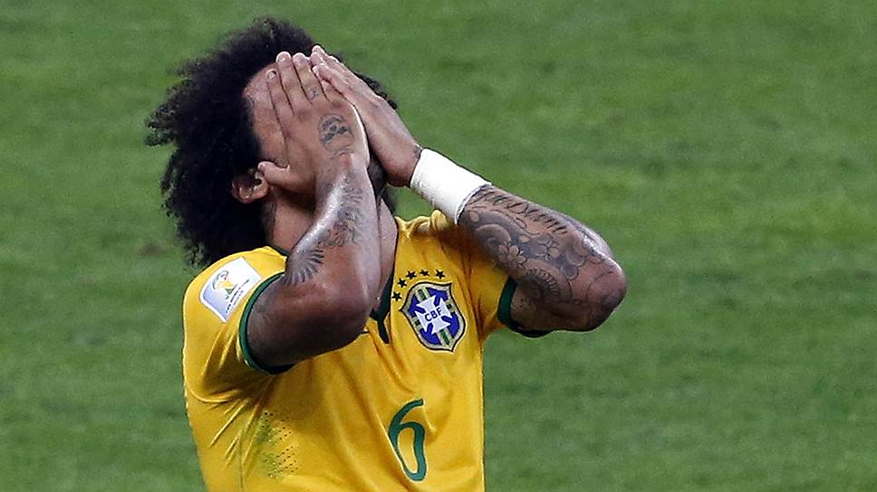 Реакция защитника сборной Бразилии Марсело на очередной пропущенный мяч своей команды