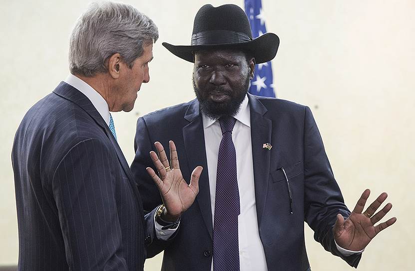 &lt;br>Президент Южного Судана Салва Киир (справа) и глава Госдепартамента США Джон Керри. В кабинете Салвы Киира висят два портрета -- Иисуса Христа и самого президента. Внимание Запада может любого заставить почувствовать себя мессией
