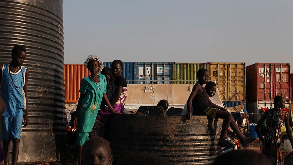 Южный Судан страдает от наплыва беженцев. Каждый день в лагеря для перемещенных лиц приезжают новые жильцы из Северного Судана, Сирии и Ливии