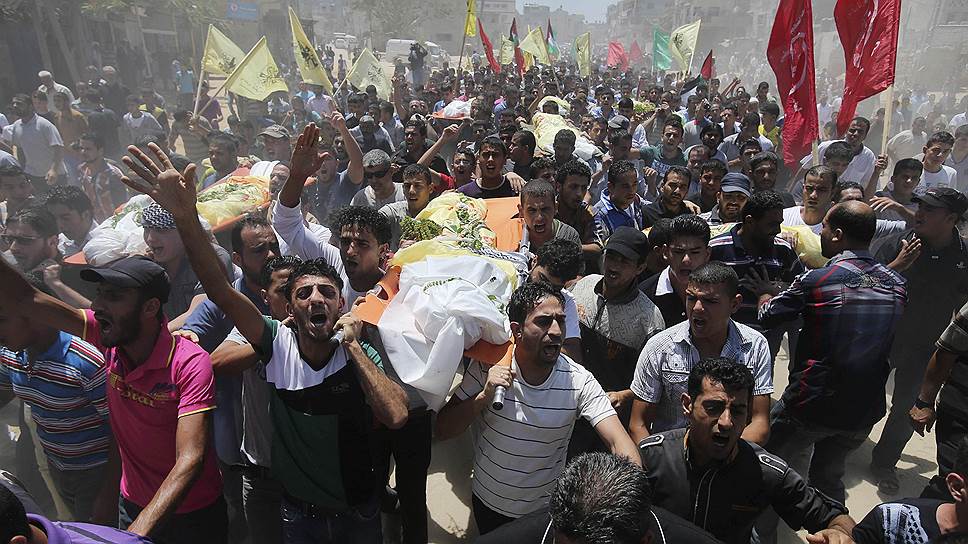 Во вторник 8 июля премьер-министр Израиля Биньямин Нетаньяху отдал приказ усилить военную операцию под кодовым названием «Нерушимая скала», которую израильские военные уже третий день проводят в секторе Газа