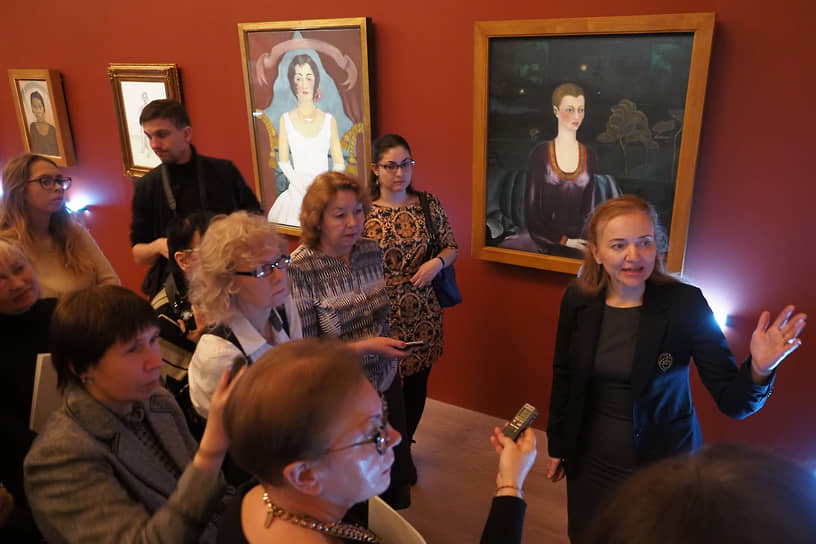 В Москве выставки работ и фотографий Фриды Кало проходили в 2003 и 2019 годах
&lt;BR>На фото: пресс-показ выставки «VIVA LA VIDA. Фрида Кало и Диего Ривера» в Музее Фаберже в Санкт-Петербурге