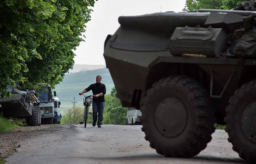 May,15&lt;br>A checkpoint of the Ukrainian army in the village of Bylbasokva near Sloviansk