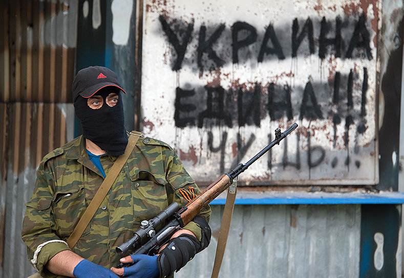 May, 19&lt;br>Militants in in the village of Semenivka near Slovyansk