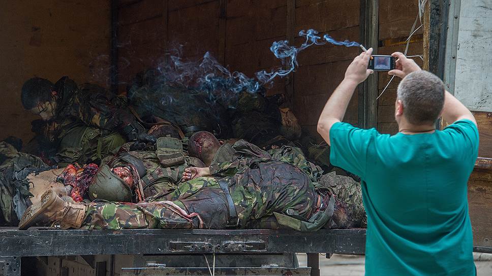 May, 27&lt;br>Dead bodies of Vostok Battalion militants near a hospital morgue in Donetsk