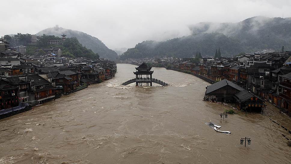 Город в китайской провинции Хунань, затопленный после обильных дождей