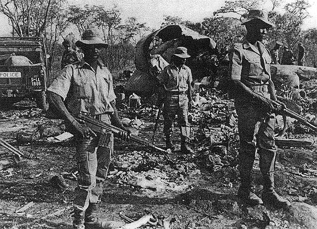 3 сентября 1978 года во время гражданской войны в Южной Родезии (ныне Зимбабве) повстанцы сбили самолет Vickers Viscount компании Air Rhodesia. В катастрофе погибли 38 человек, еще десять были добиты боевиками на земле. 12 февраля 1979 года при аналогичных обстоятельствах сбит еще один гражданский лайнер Air Rhodesia (на фото). Погибли 59 человек